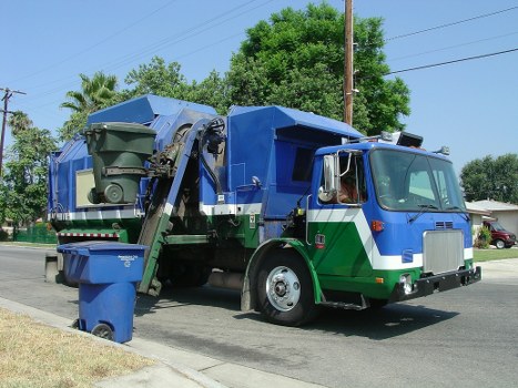 Satisfied customers with Grab Lorry Hire